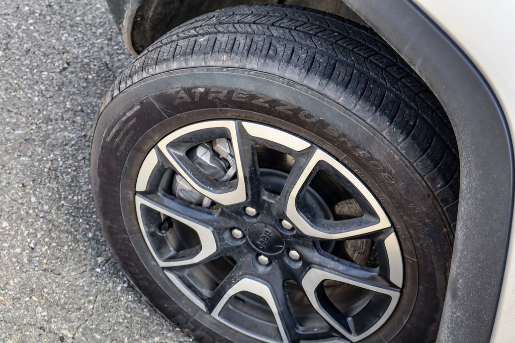 Used 2024 Jeep Compass Trailhawk image 43