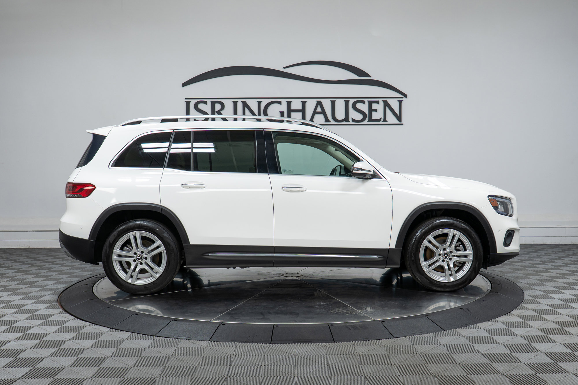 Certified 2021 Mercedes-Benz GLB 250 4MATIC w/ Premium Package image 4