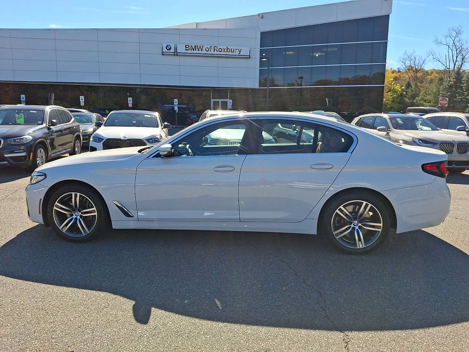 Used 2022 BMW 540i xDrive w/ Premium Package AWD/4WD image 4