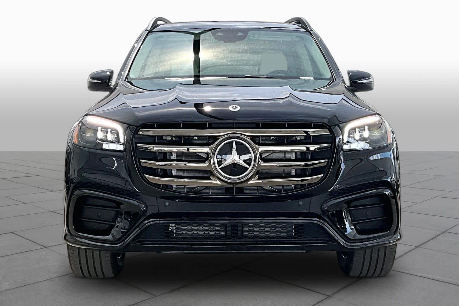 New 2026 Mercedes-Benz GLS 450 4MATIC image 3