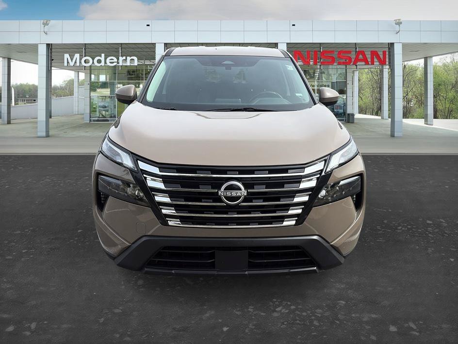 Certified 2025 Nissan Rogue SV AWD/4WD image 8