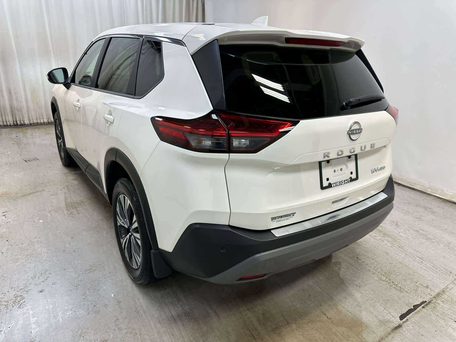 Certified 2023 Nissan Rogue SV AWD/4WD image 2