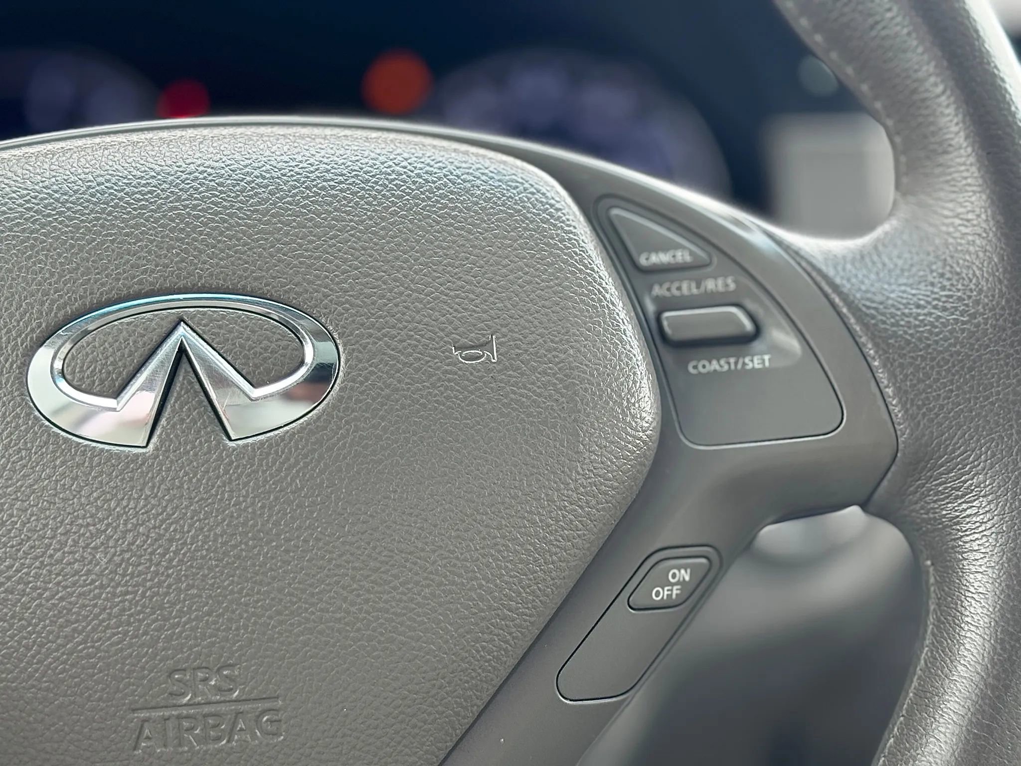 Used 2011 INFINITI G25 Journey w/ Moonroof Pkg image 32