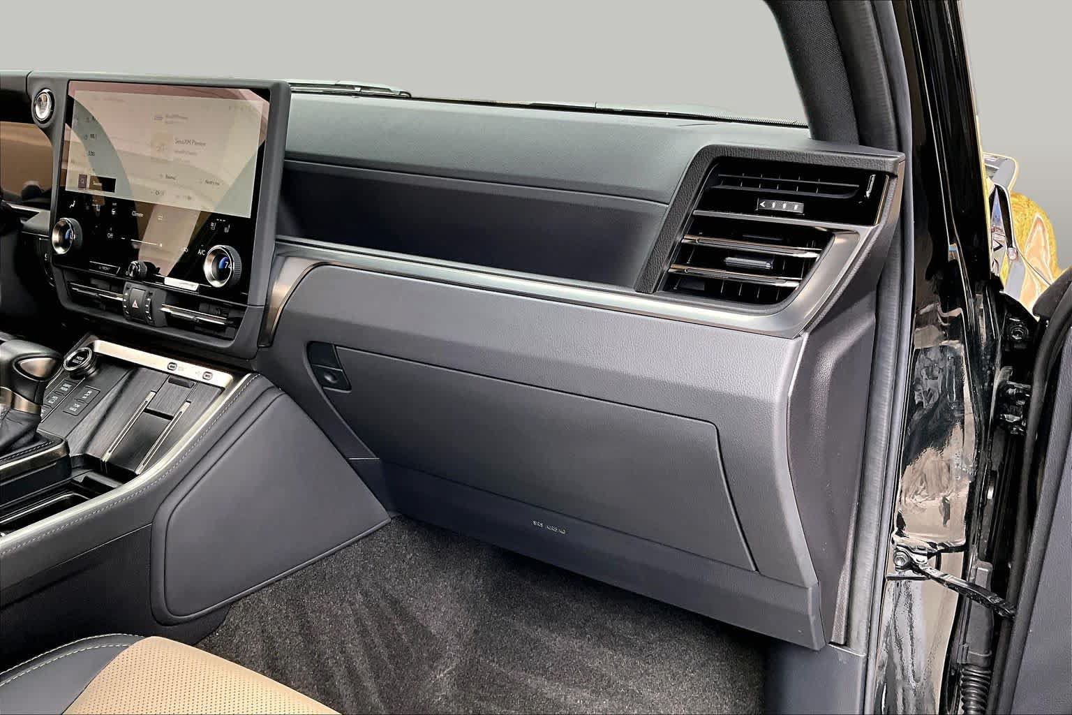 Used 2024 Lexus GX 550 AWD/4WD image 23