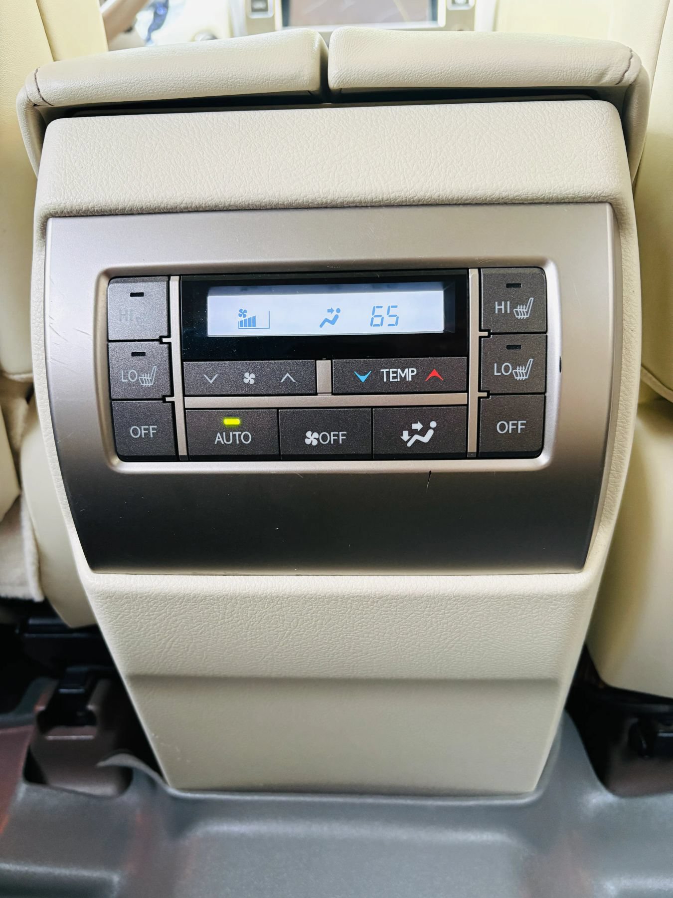 Used 2015 Lexus GX 460 w/ Premium Package AWD/4WD image 8