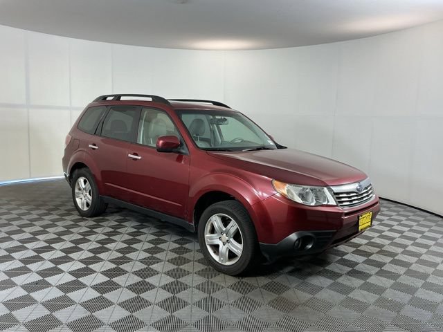 Used 2010 Subaru Forester 2.5X Limited AWD/4WD image 3