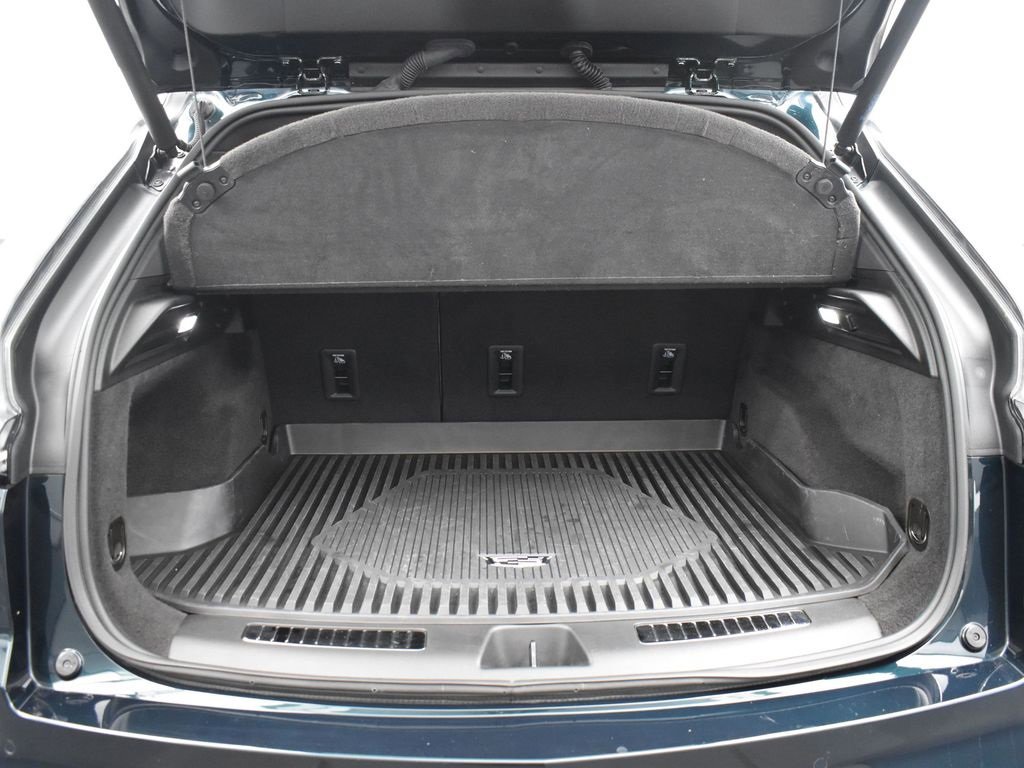 Certified 2025 Cadillac XT4 Sport image 30