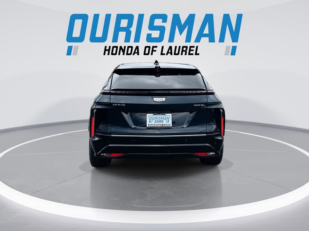 Used 2024 Cadillac Lyriq Luxury image 7