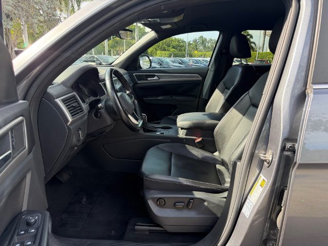Used 2020 Volkswagen Atlas Cross Sport SE w/ Towing Package FWD image 10