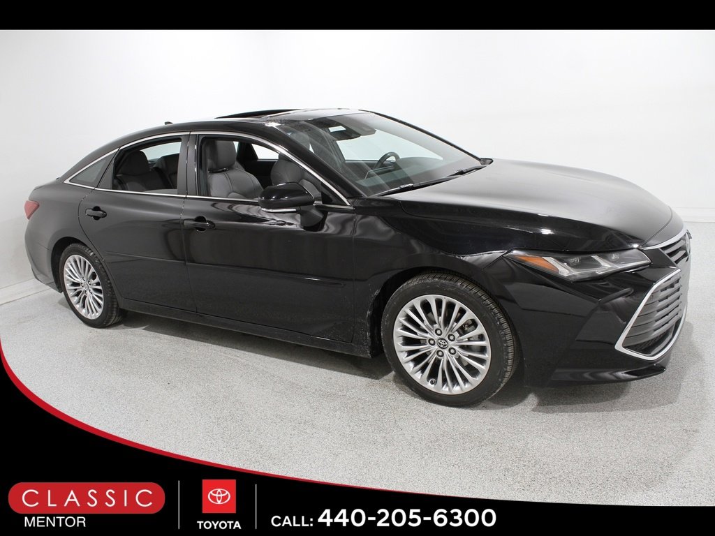Certified 2019 Toyota Avalon Limited image 1