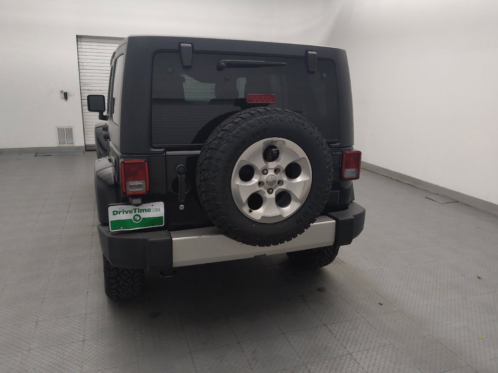 Used 2015 Jeep Wrangler Unlimited Sahara w/ Connectivity Group AWD/4WD image 6