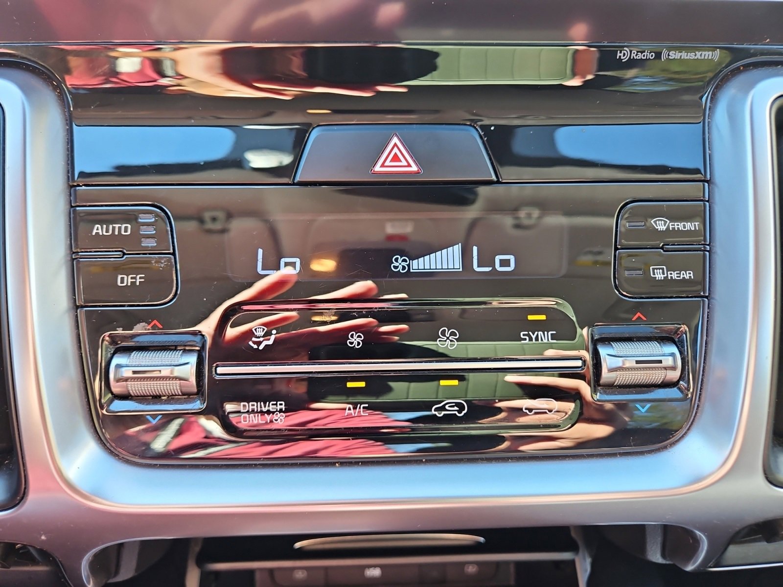 Used 2023 Kia Sorento EX image 28