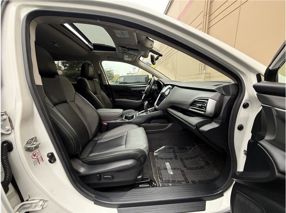 Used 2020 Subaru Outback Onyx Edition XT w/ Popular Package #2 AWD/4WD image 13