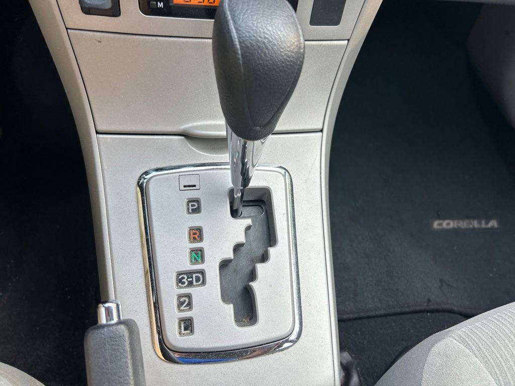 Used 2011 Toyota Corolla LE FWD image 19