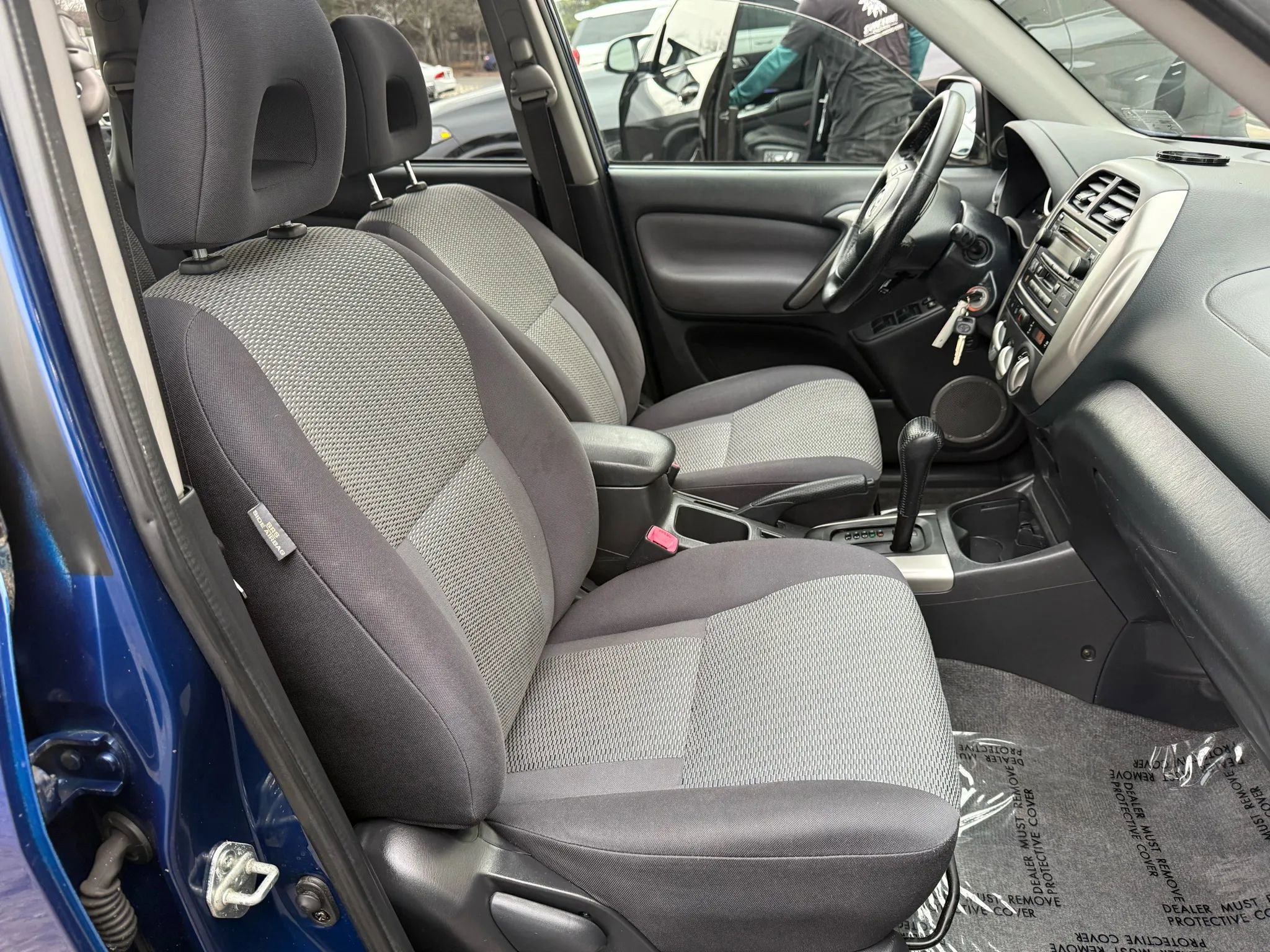 Used 2004 Toyota RAV4 Sport Utility 4D image 19