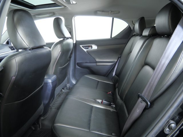 Used 2013 Lexus CT 200h w/ Seat Comfort Pkg FWD image 15
