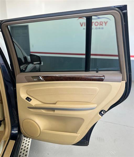 Used 2012 Mercedes-Benz GL 450 4MATIC image 19