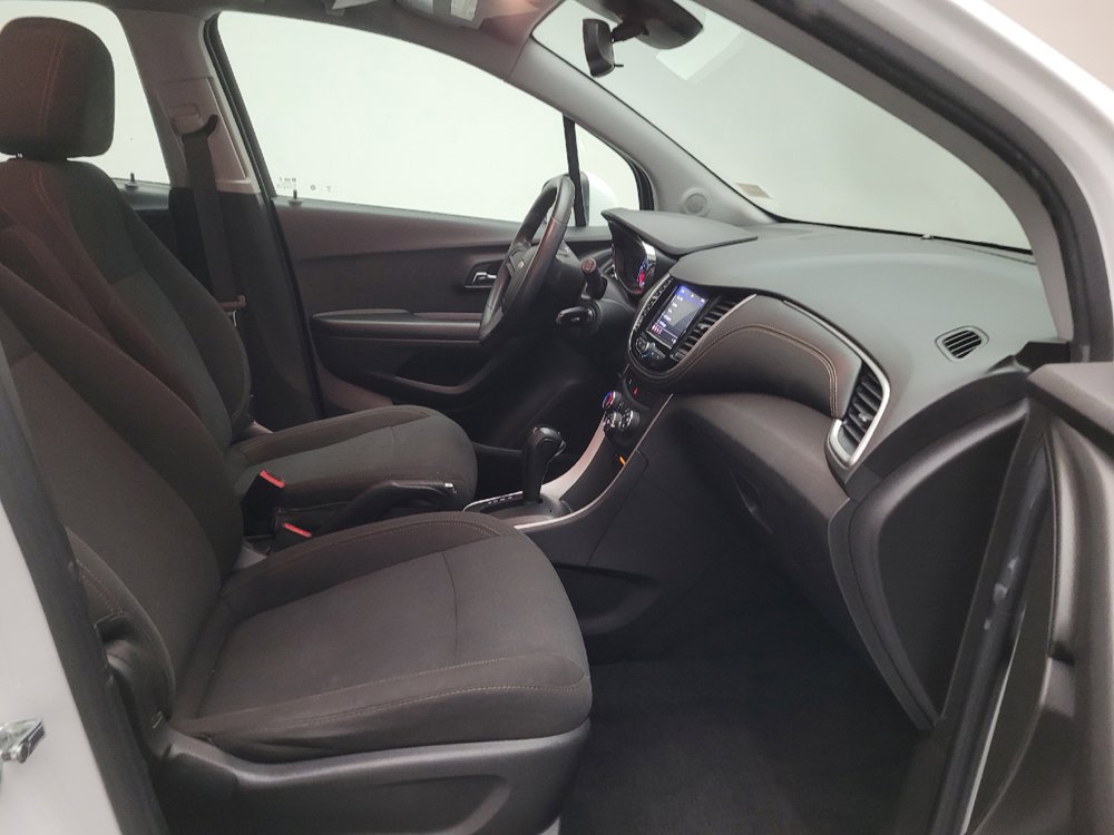 Used 2021 Chevrolet Trax LS FWD image 21
