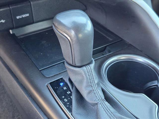 Used 2024 Toyota Camry SE image 10