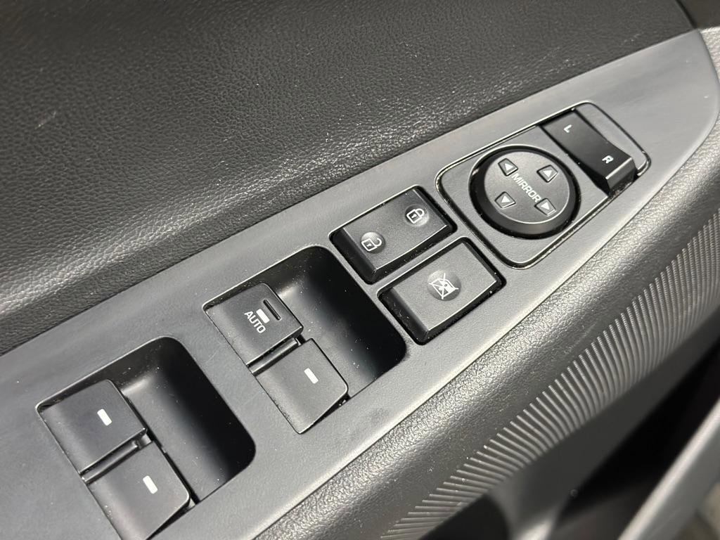 Used 2019 Hyundai Tucson Value FWD image 34