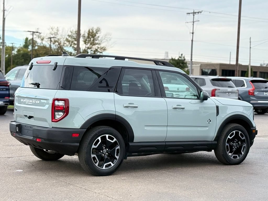 Used 2023 Ford Bronco Sport Outer Banks w/ Tech Package AWD/4WD image 31