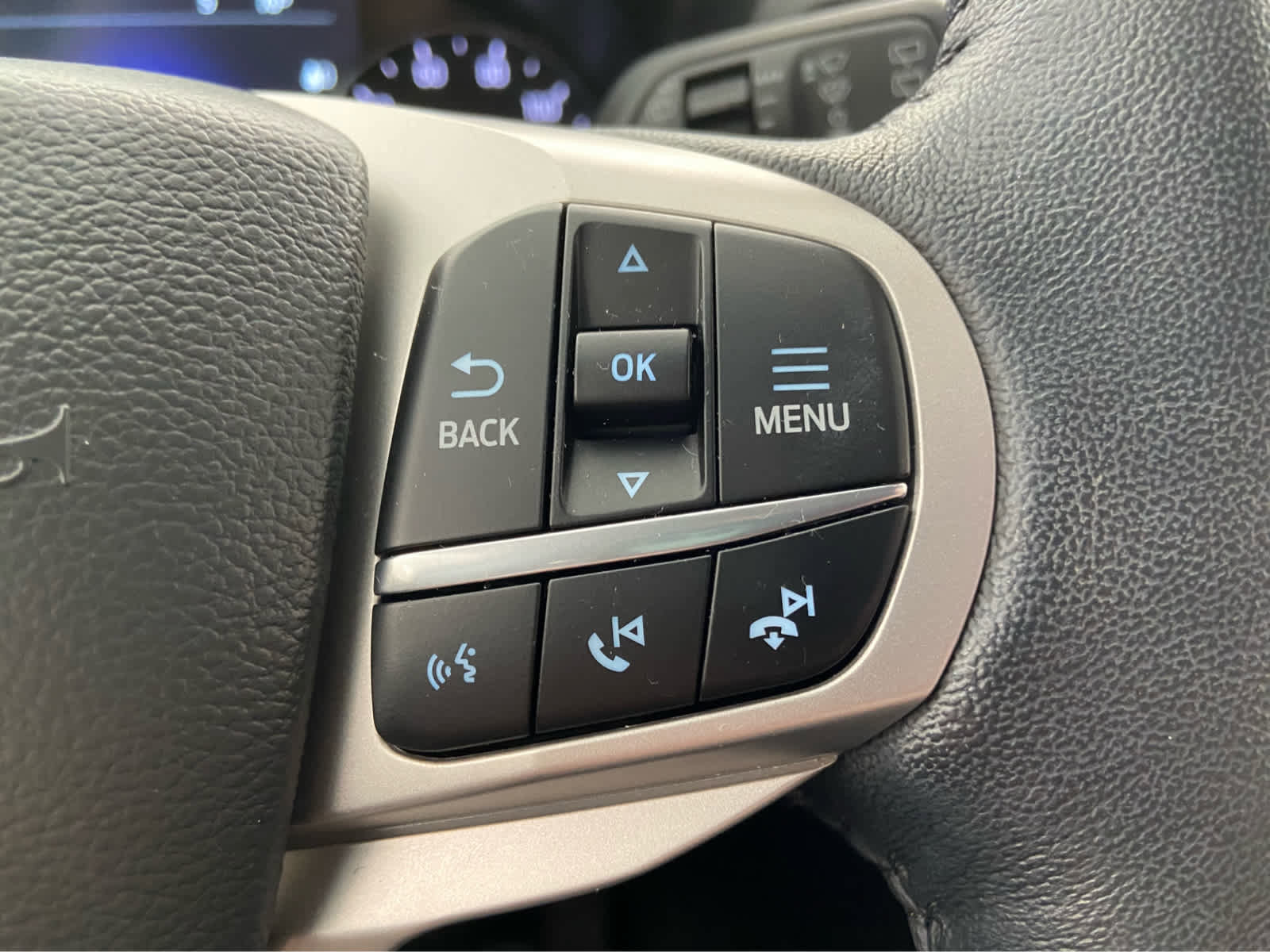 Used 2023 Ford Explorer Limited w/ Limited Technology Package AWD/4WD image 26