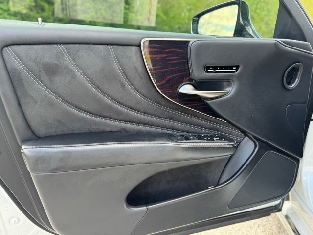 Used 2018 Lexus LS 500 AWD w/ Interior Upgrade Package image 9
