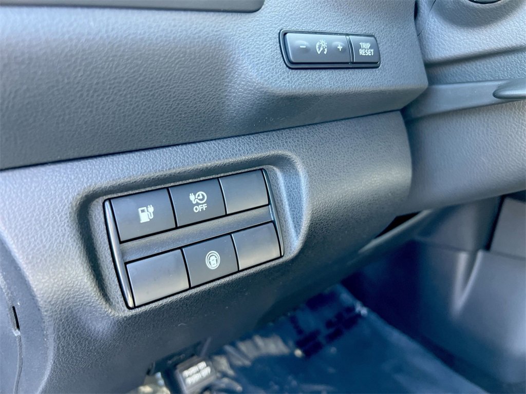 Used 2023 Nissan Leaf S image 8