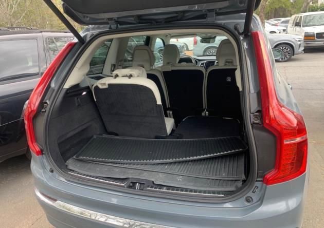 Used 2023 Volvo XC90 B6 Plus w/ Protection Package image 8