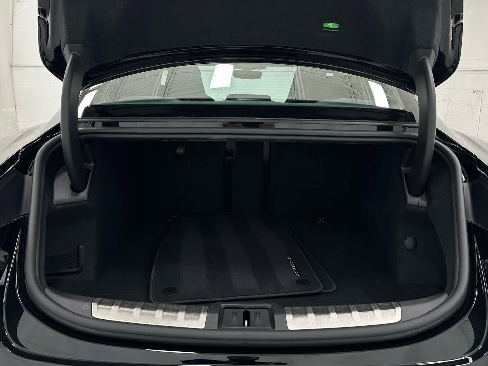 Used 2021 Porsche Taycan Turbo image 41