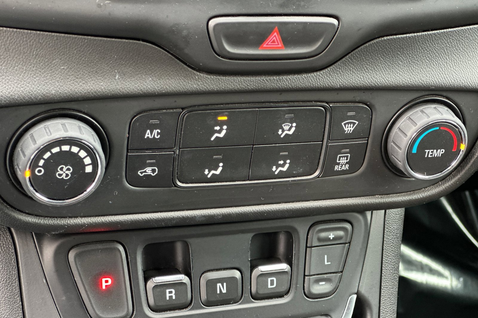 Used 2020 GMC Terrain SLE image 20