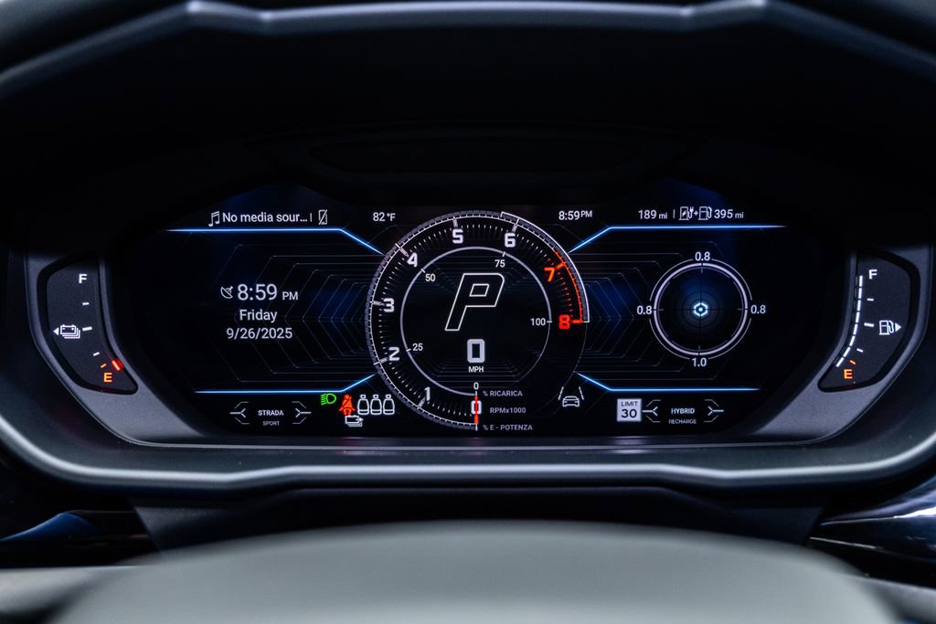 Used 2025 Lamborghini Urus SE image 46