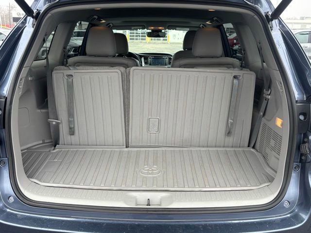 Used 2019 Toyota Highlander XLE image 9