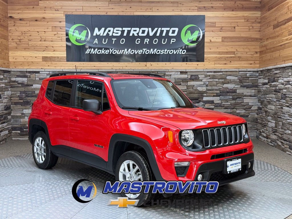 Used 2023 Jeep Renegade Latitude w/ Premium Group AWD/4WD image 1