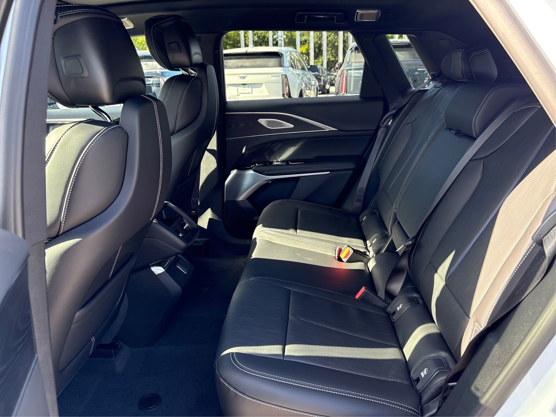 Used 2026 Cadillac Lyriq Premium Sport image 10