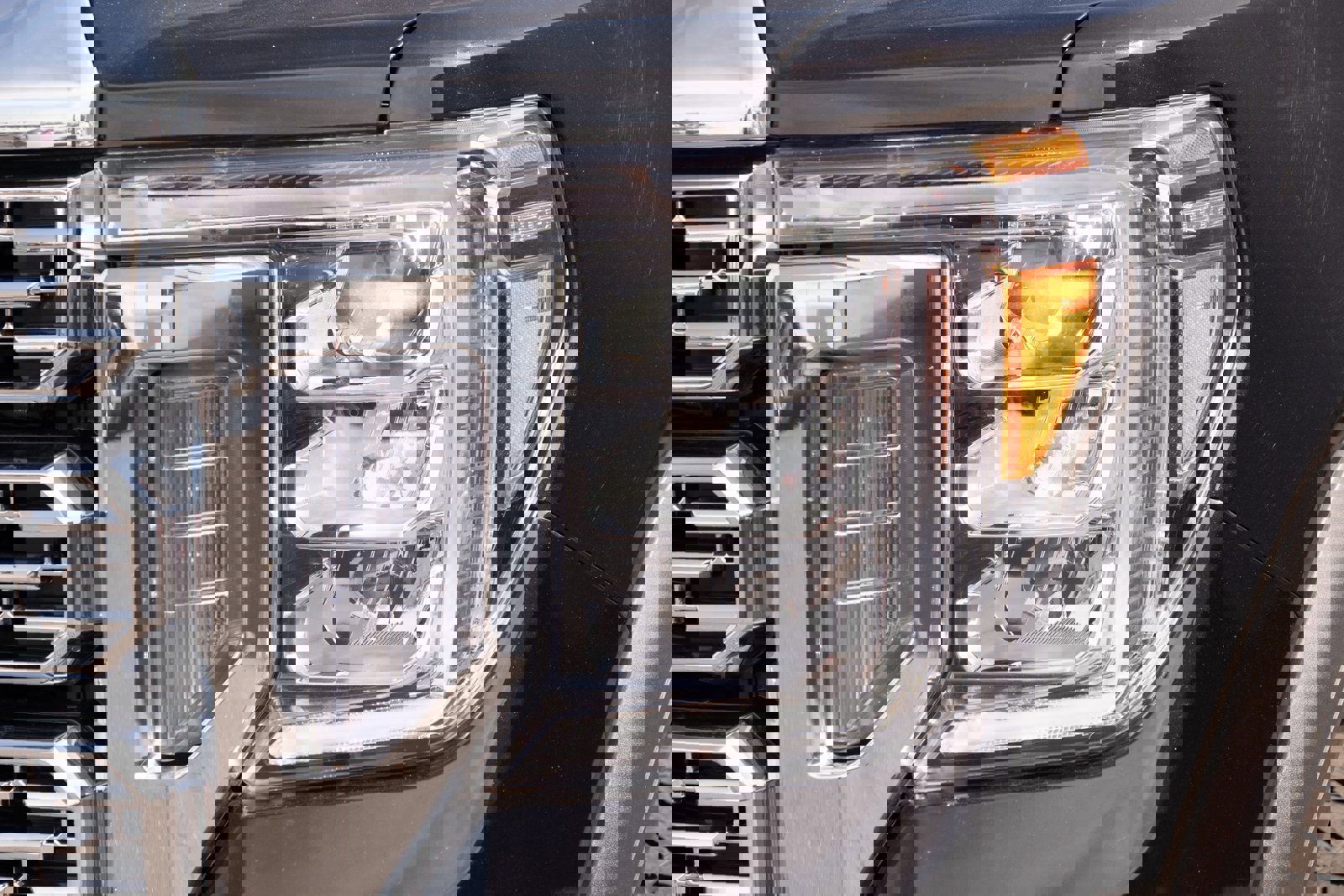 Used 2023 GMC Sierra 3500 Denali w/ Denali Black Diamond Edition image 24