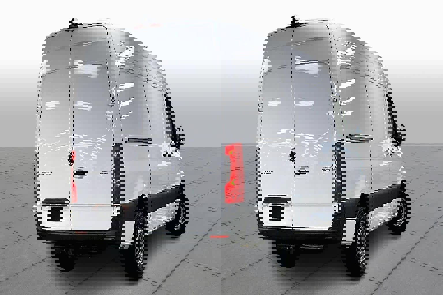 Used 2025 Mercedes-Benz Sprinter 2500 image 13