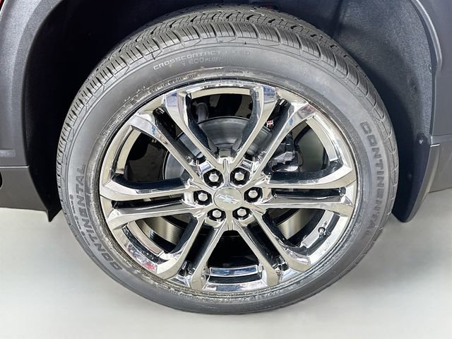 New 2025 Chevrolet Traverse LT w/ Enhanced Driving Package FWD image 36
