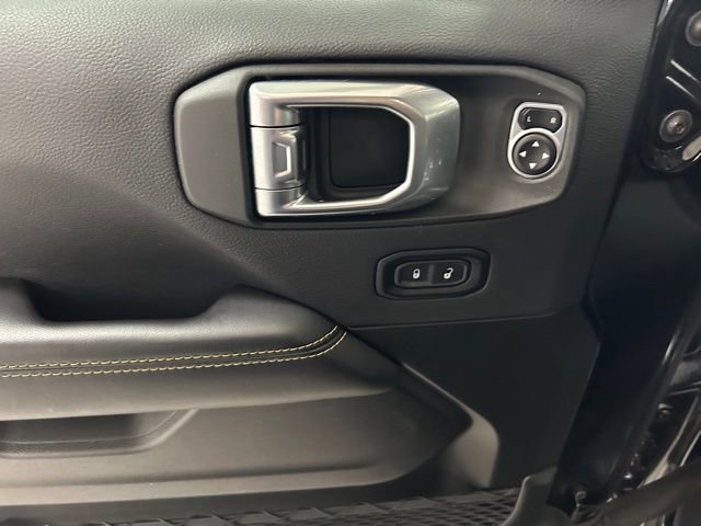 Used 2024 Jeep Wrangler Unlimited Sahara w/ Technology Group image 17