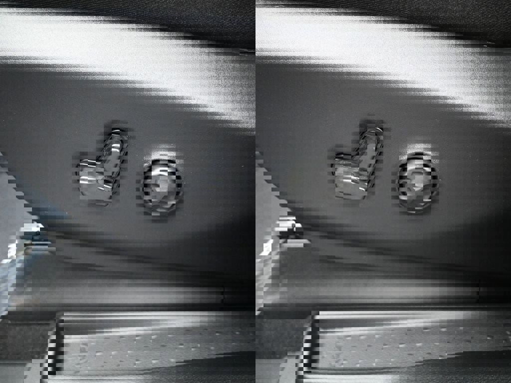 New 2026 Chrysler Pacifica Select image 12