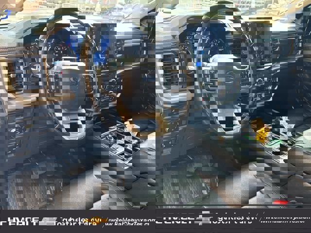 Used 2022 Ford Expedition XLT image 7