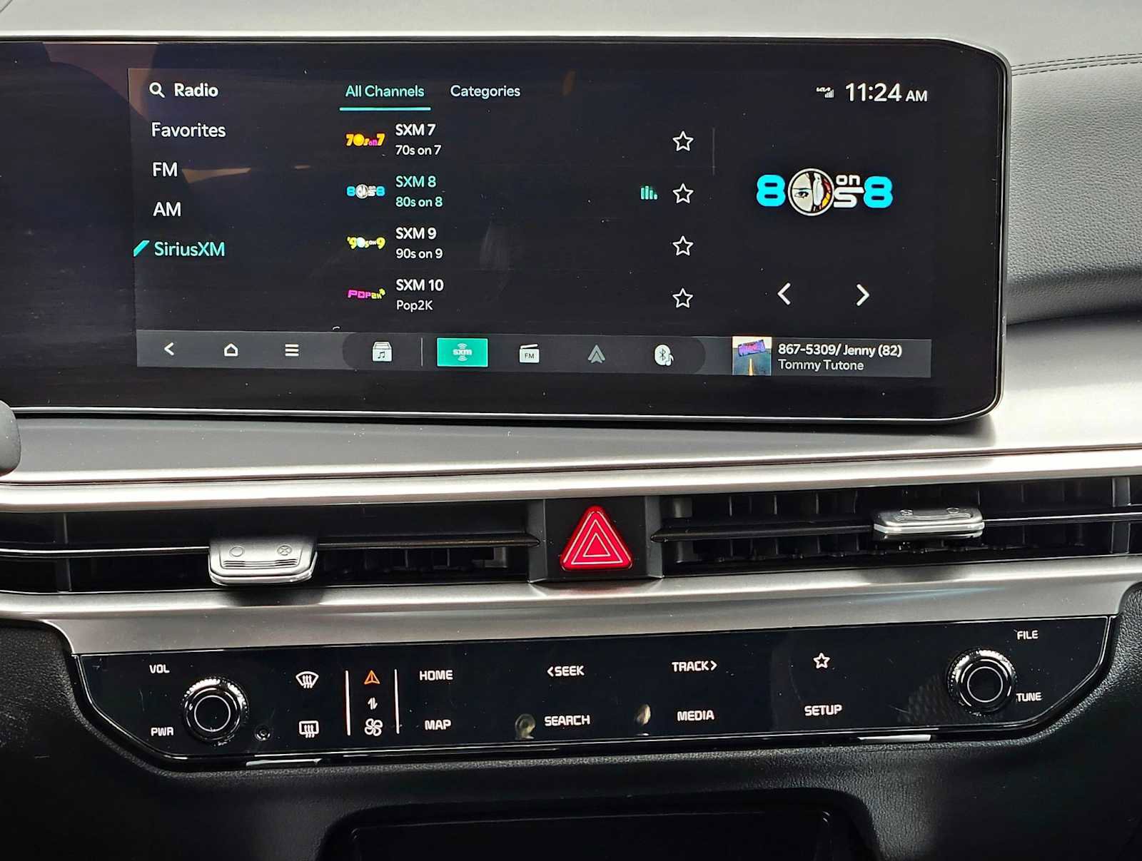 Certified 2026 Kia Sorento LX FWD image 22