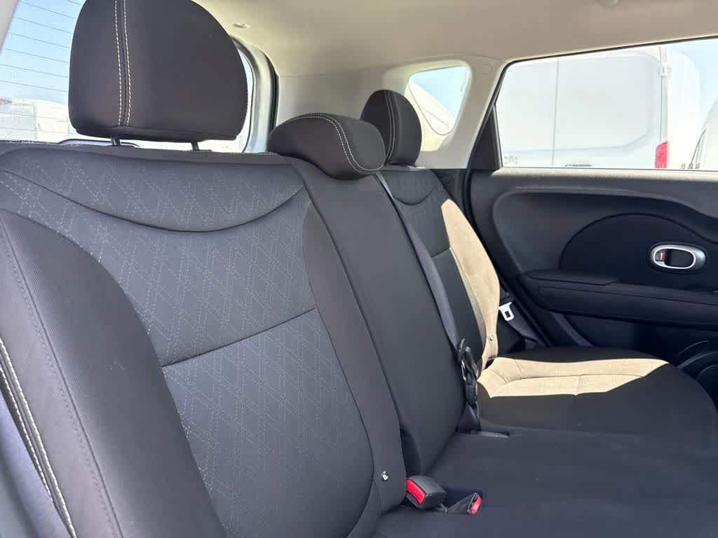 Used 2018 Kia Soul FWD image 14