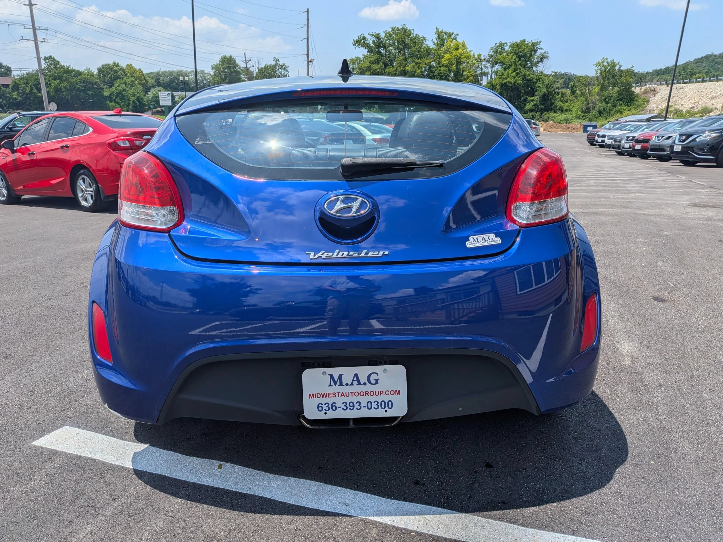Used 2013 Hyundai Veloster w/ Style Pkg FWD image 5