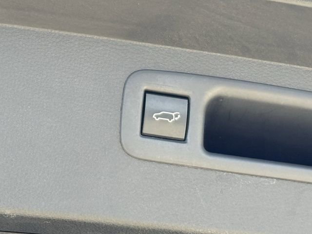 Used 2022 Toyota Highlander XLE image 33