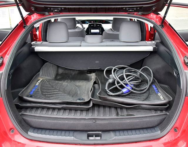 Used 2020 Toyota Prius Prime LE image 27