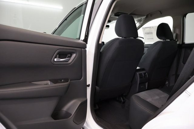 New 2026 Nissan Rogue SV w/ Cold Weather Package AWD/4WD image 26