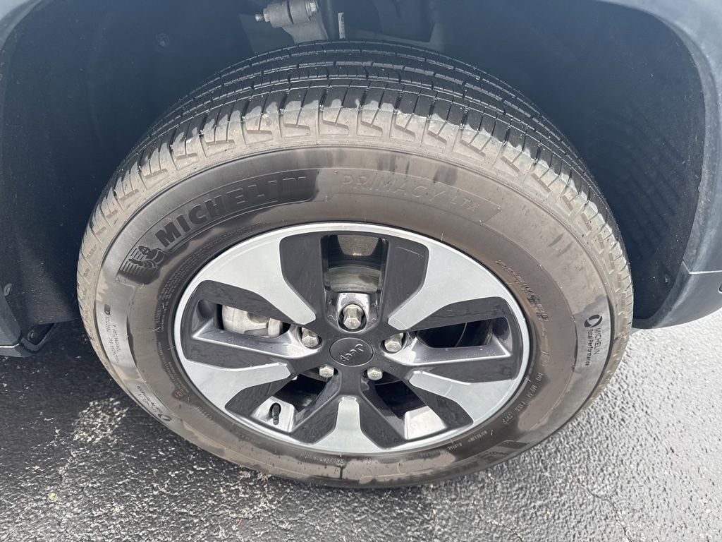 Used 2023 Jeep Grand Cherokee 4WD 4xe image 48