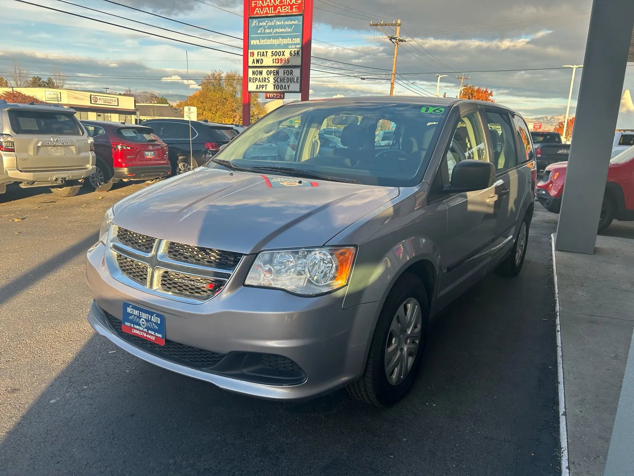 Used 2016 Dodge Grand Caravan American Value Package image 25