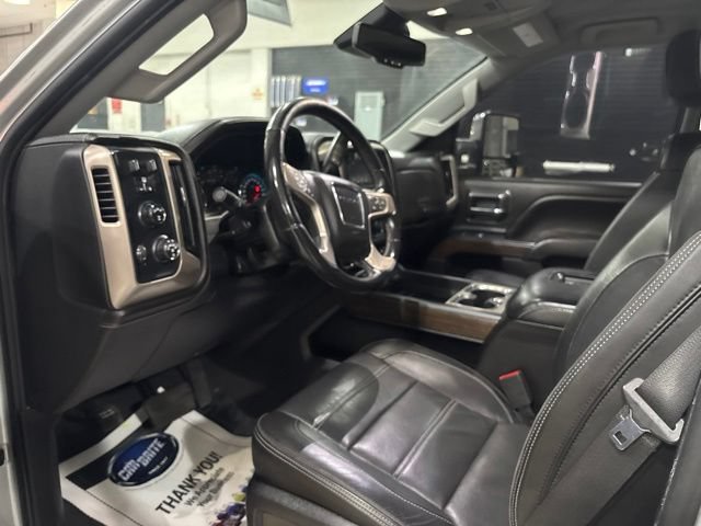Used 2019 GMC Sierra 3500 Denali w/ Duramax Plus Package AWD/4WD image 15